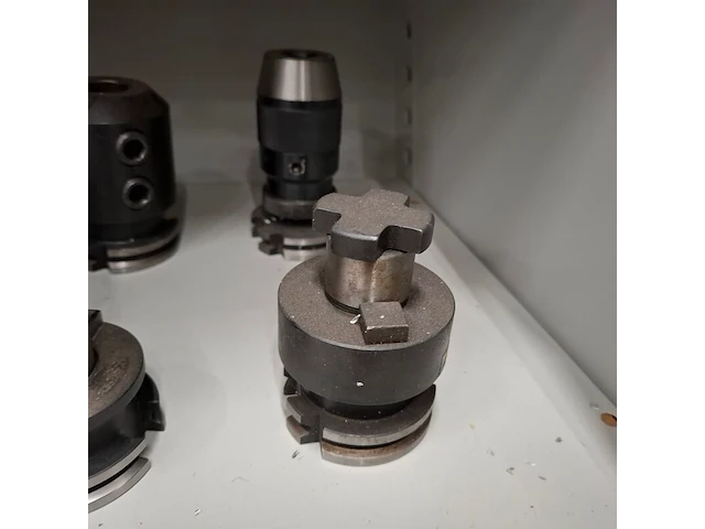 Ca. 24x diverse gereedschapshouders t.b.v. cnc bewerkingscentrum, kavel 2 - afbeelding 13 van  21