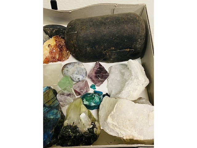 Ca. 24x diverse mineralen - afbeelding 4 van  4