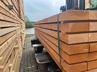 Ca. 24x douglas balken fijnbezaagd, 75x175mm, lengte 300cm - afbeelding 2 van  4