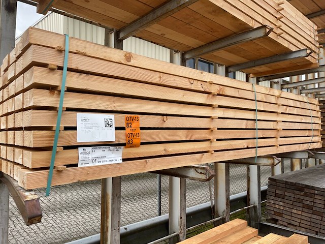 Ca. 24x douglas dakbalken fijnbezaagd, 75x175mm, lengte 400cm - afbeelding 4 van  4