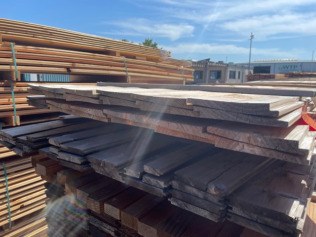 Ca. 24x douglas zweeds rabat, 26x190mm, lengte 500cm - afbeelding 3 van  3