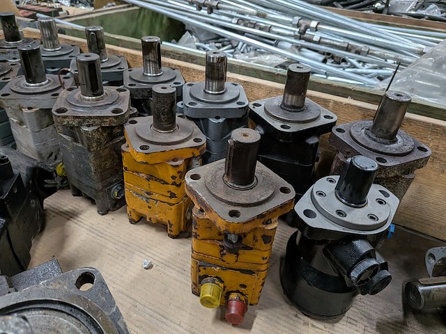 Ca 24x hydro motor - afbeelding 6 van  16