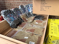 Ca. 24x kussens, 11x tassen - afbeelding 1 van  5