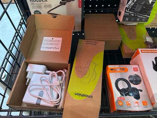 Ca. 24x telefoon- en auto-accessoires, w.o. dinto, blukar, mophie - afbeelding 4 van  9