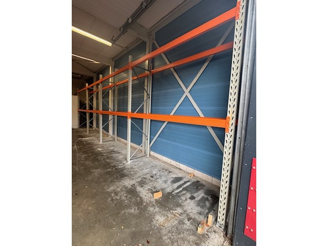 Ca. 25 meter magazijnstelling, oranje/crème - afbeelding 1 van  10