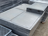 Ca. 2500x stapelbare kratten, 60x40 cm, grijs / chroom - afbeelding 2 van  13