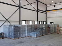 Ca. 2500x stapelbare kratten, 60x40 cm, grijs / chroom - afbeelding 1 van  13
