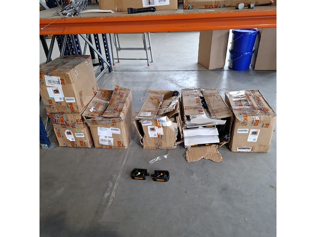 Ca. 250x fiets pedaal rechts (125x) links (125x) - afbeelding 1 van  3