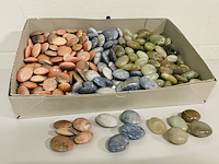 Ca. 250x handsteen rhodoniet/maansteen/lazuliet - afbeelding 1 van  5