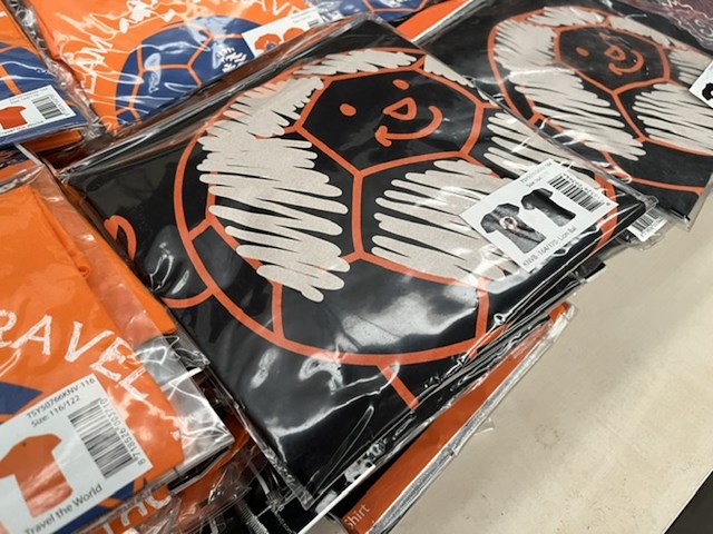 Ca. 250x knvb voetbalkleding voor kinderen - afbeelding 3 van  8