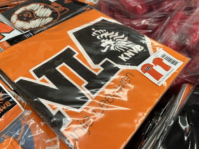 Ca. 250x knvb voetbalkleding voor kinderen - afbeelding 6 van  8