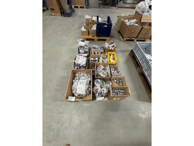 Ca. 250x perskoppeling, geberit, flowfit - afbeelding 1 van  5