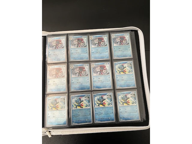 Ca. 250x speciale reverse holo pokémon-kaarten - afbeelding 23 van  25