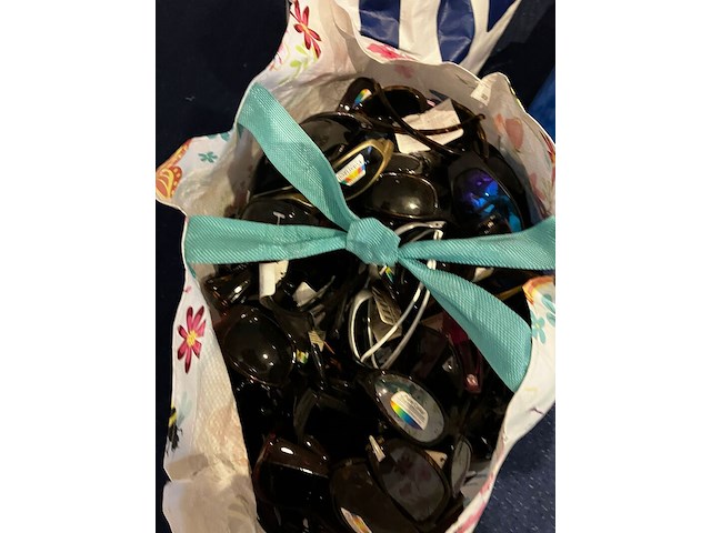 Ca. 250x zonnebrillen, divers - afbeelding 3 van  5