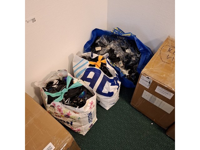 Ca. 250x zonnebrillen, divers - afbeelding 5 van  5