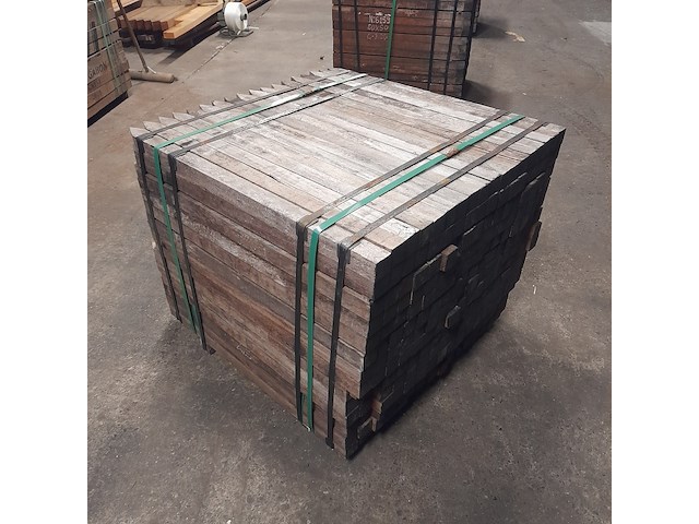 Ca. 252x hardhouten paal, 5 x 5 x 100 cm - afbeelding 4 van  4