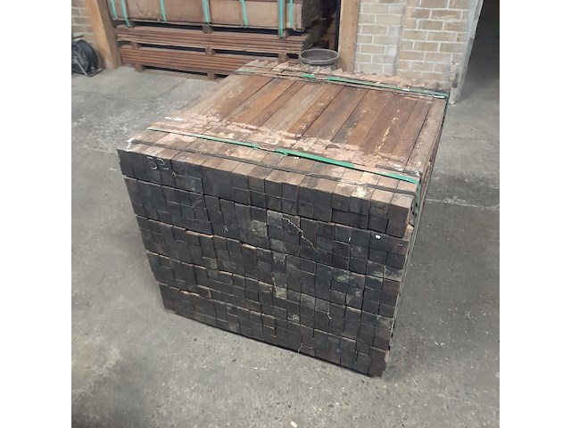 Ca. 252x hardhouten paal, 5 x 5 x 100 cm - afbeelding 2 van  4