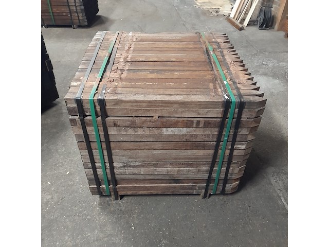 Ca. 252x hardhouten paal, 5 x 5 x 100 cm - afbeelding 3 van  4