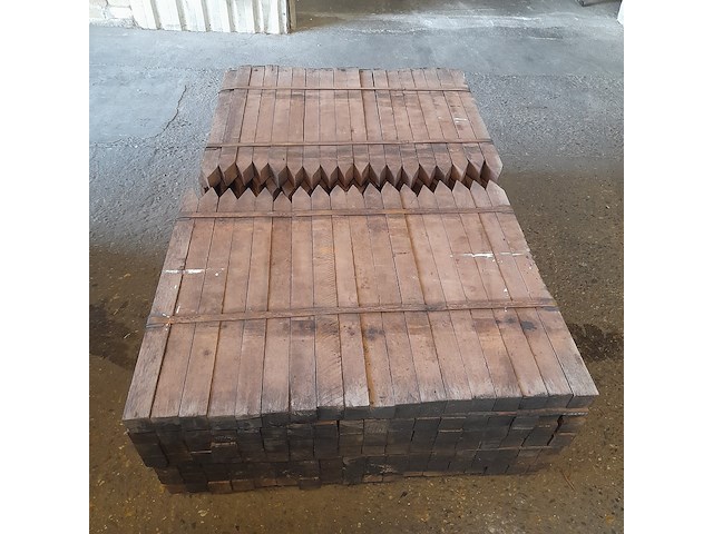 Ca. 252x hardhouten paal, 5 x 5 x 75 cm - afbeelding 5 van  5