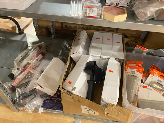 Ca. 256x handelsgoederen, grohe, lucide, nokia, etc. - afbeelding 3 van  17
