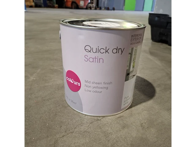 Ca. 25x 2.5 liter blikken verf inclusief palletbox, b & q colors, wit - afbeelding 6 van  10
