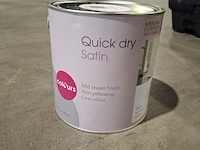 Ca. 25x 2.5 liter blikken verf inclusief palletbox, b & q colors, wit - afbeelding 6 van  10