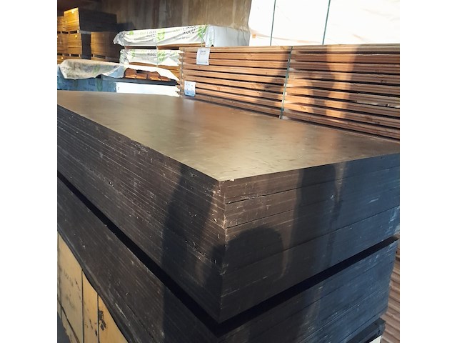 Ca. 25x betonplex / betonmultiplex, 1,8 x 125 x 250 cm - afbeelding 3 van  4