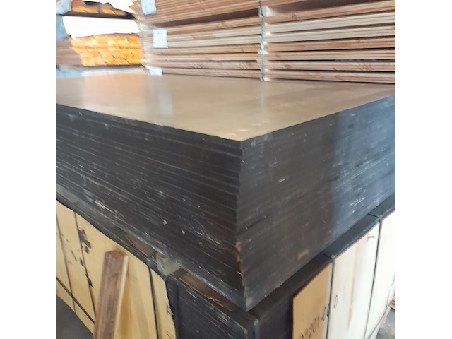 Ca. 25x betonplex / betonmultiplex, 1,8 x 125 x 250 cm - afbeelding 3 van  4