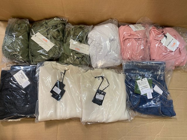 Ca. 25x damesmode, peserico, marella, dawnxdare, s-3xl - afbeelding 2 van  9