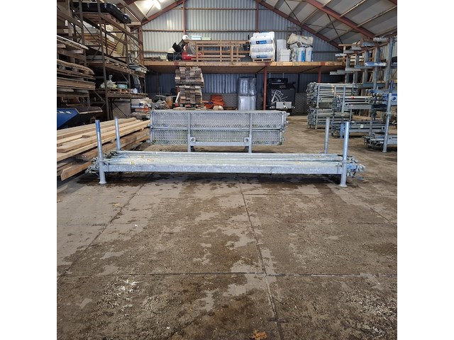 Ca. 25x diagonaal 257cm, inclusief bok - afbeelding 3 van  7