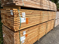 Ca. 25x douglas planken fijnbezaagd, 43x200mm, lengte 400cm - afbeelding 4 van  4