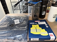 Ca. 25x fietsaccessoires w.o. regenkleding en fietscovers - afbeelding 2 van  10