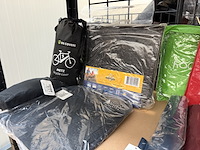 Ca. 25x fietsaccessoires w.o. regenkleding en fietscovers - afbeelding 6 van  10