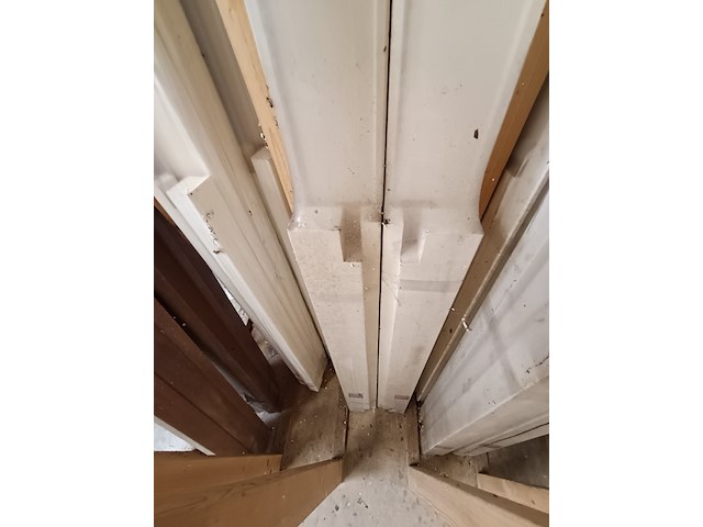 Ca. 25x grenen en hardhouten binnendeurkozijnen - afbeelding 7 van  11