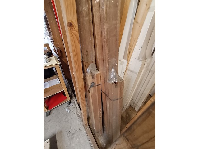 Ca. 25x grenen en hardhouten binnendeurkozijnen - afbeelding 11 van  11