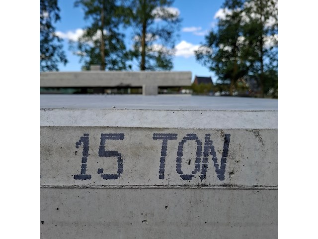 Ca. 25x industriële betonplaat, glad - afbeelding 5 van  7