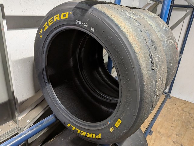 Ca. 25x raceband slicks pirelli - afbeelding 22 van  35