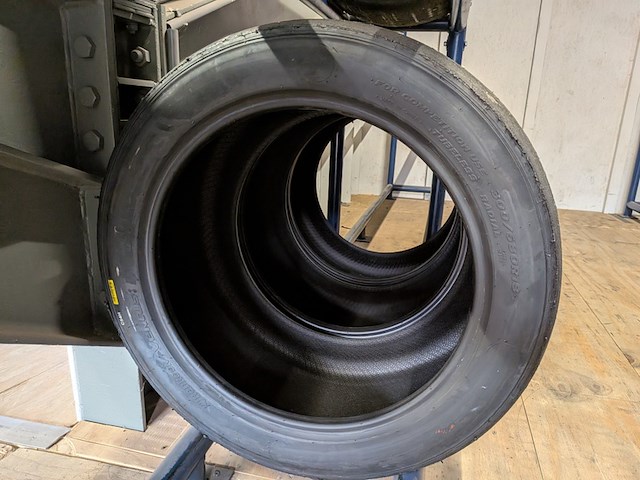 Ca. 25x raceband slicks pirelli - afbeelding 27 van  35
