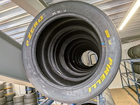 Ca. 25x raceband slicks pirelli - afbeelding 34 van  35