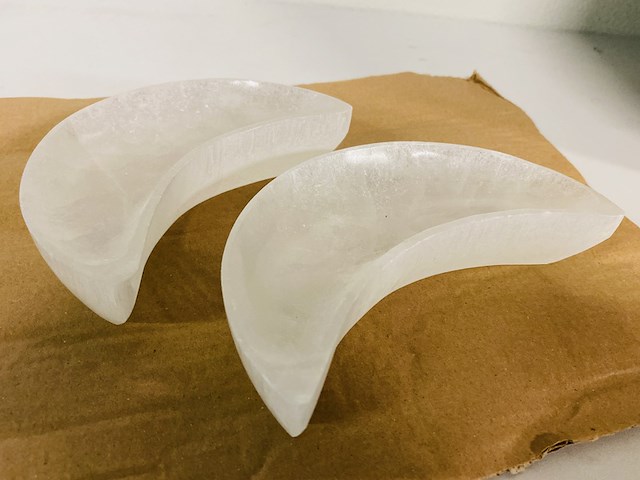 Ca. 25x seleniet schaal halve maan 15cm - afbeelding 3 van  4