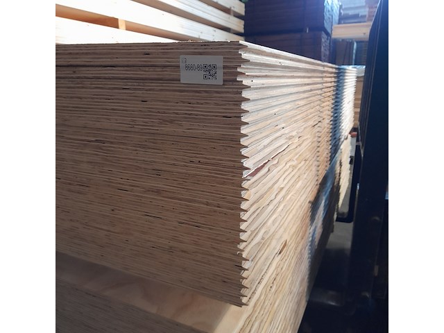 Ca. 25x underlayment constructieplaat, 1,8 x 122 x 244 cm - afbeelding 1 van  6