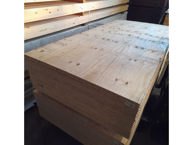 Ca. 25x underlayment constructieplaat, 1,8 x 122 x 244 cm - afbeelding 3 van  6