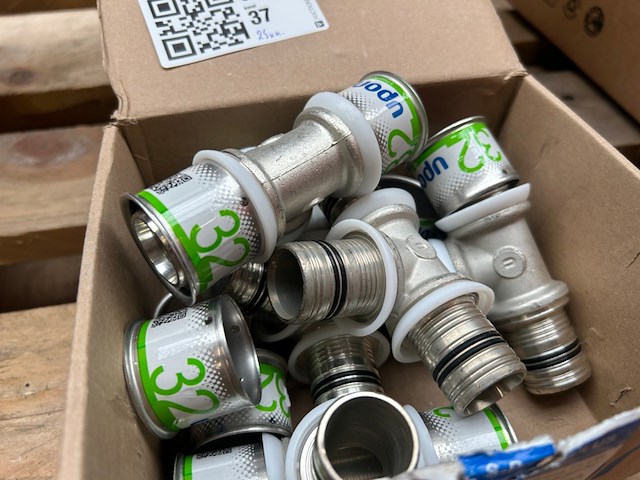 Ca. 25x uponor s-press plus t-stukken - afbeelding 3 van  4