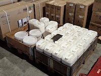 Ca. 25x water- based disperson primer á 10kg met 3x emmer lijm, mn, zsm-100 - afbeelding 1 van  6