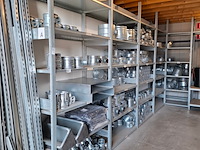 Ca. 26 meter metalen legbord stelling - afbeelding 1 van  7
