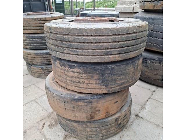 Ca. 26x band op velg - afbeelding 9 van  32