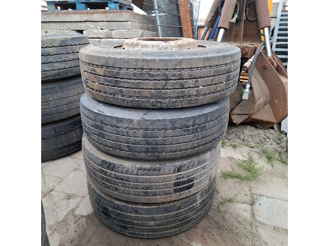 Ca. 26x band op velg - afbeelding 30 van  32