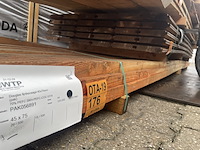 Ca. 26x douglas planken fijnbezaagd, 45x75mm, lengte 500cm - afbeelding 2 van  3