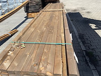 Ca. 26x douglas regels fijnbezaagd, 45x75mm, lengte 500cm