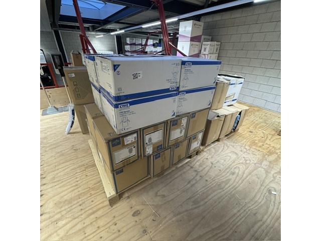 Ca. 26x dozen schorten, cmt en medline, blauw - afbeelding 1 van  5